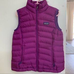Patagonia girl down vest size XS (5-6)